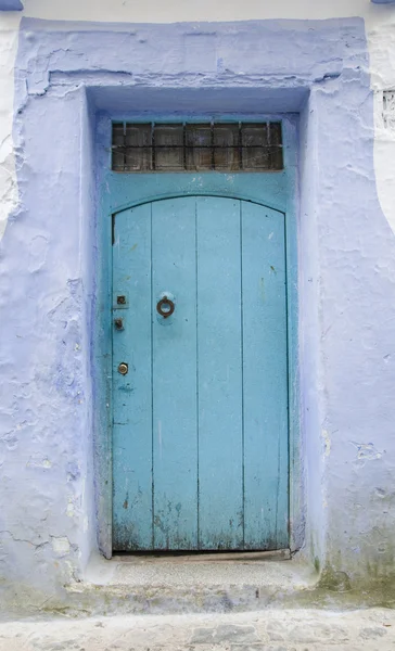 モロッコの非常に古い木製ドア — ストック写真