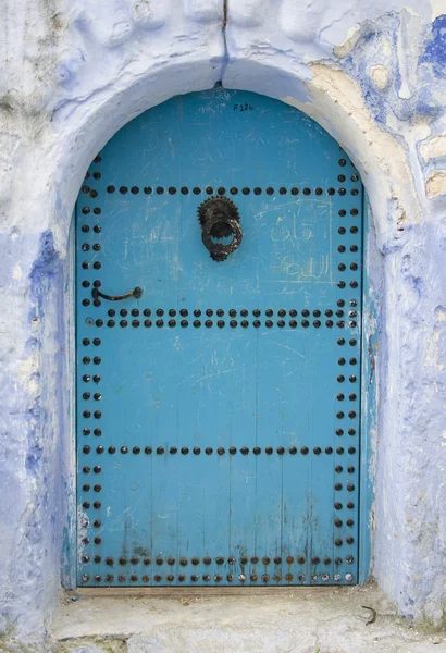 Πολύ παλιά ξύλινη πόρτα του Μαρόκου — Φωτογραφία Αρχείου