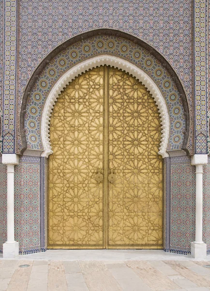 Золотий двері в Фесі, двері Королівського палацу — стокове фото