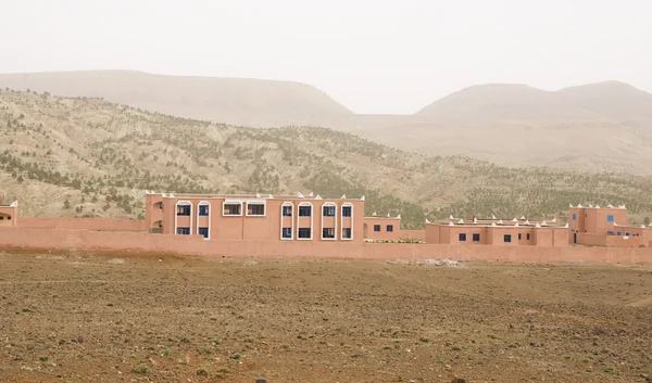 Szkoła w małej wiosce w Maroko — Zdjęcie stockowe