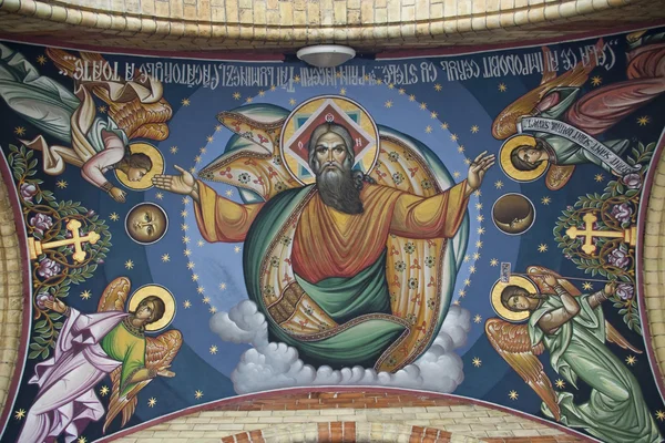 Gottesbild an der Decke der Kirche — Stockfoto