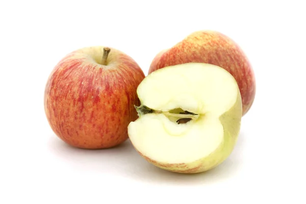 Яблука ізольовані на білому — стокове фото