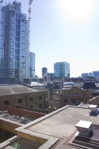 屋根とロンドンのスカイライン — ストック写真
