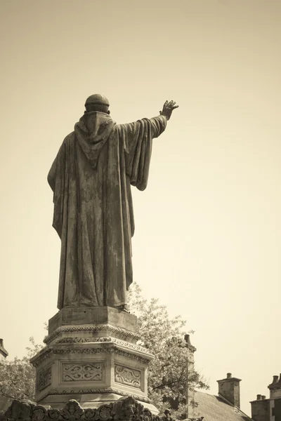 Статуя в Дижоне - Франция — стоковое фото