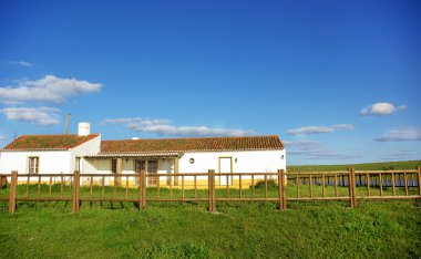 Portekizli evi.