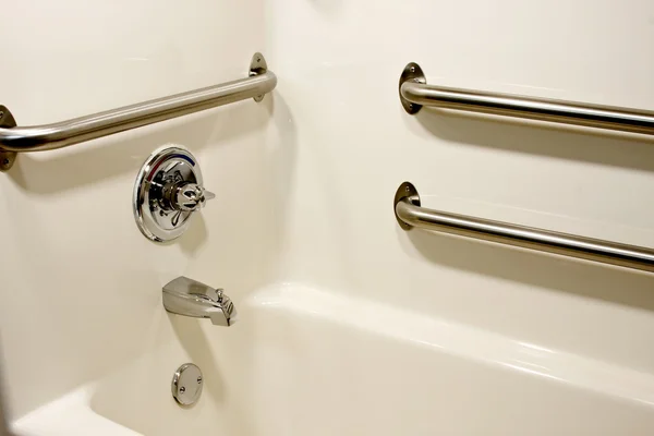 Handicap badkuip — Stockfoto