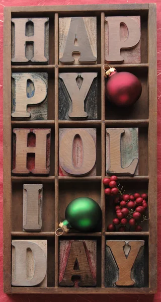 Příjemné svátky s ornamenty, bobule — Stock fotografie