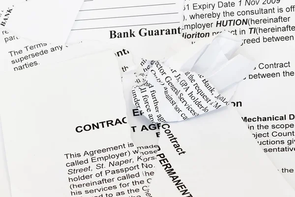 Gescheurde contract — Stockfoto