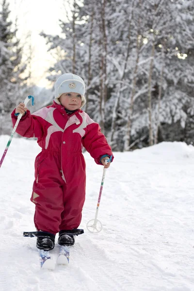 Toddler skiing — Stock Photo, Image