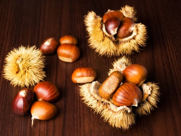 Sweet chestnuts — Stock Photo, Image