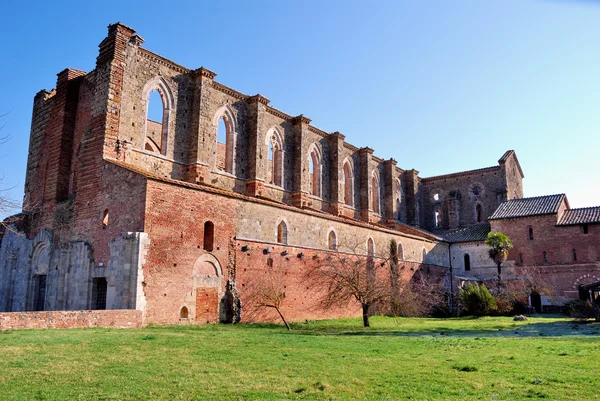 As ruínas da Abadia de San Galgano (Toscana ) — Fotografia de Stock