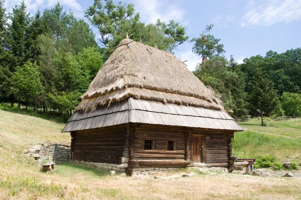 Дерев'яний будинок — стокове фото