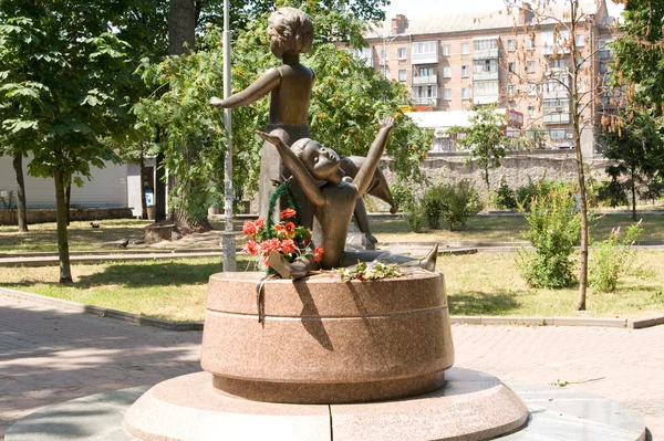 Monument op de schietpartij kinderen — Stockfoto