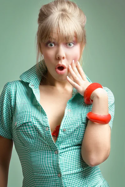 Young surprized blonde — Stock Photo, Image