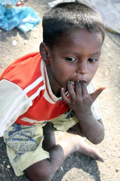 Unhygenic 가난한 소년 — 스톡 사진