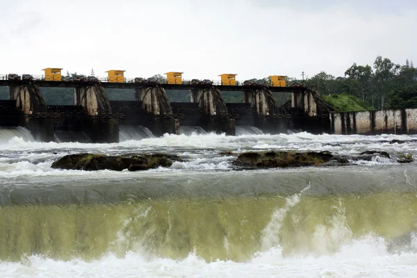 Dam Flood Waters — Stock Photo, Image