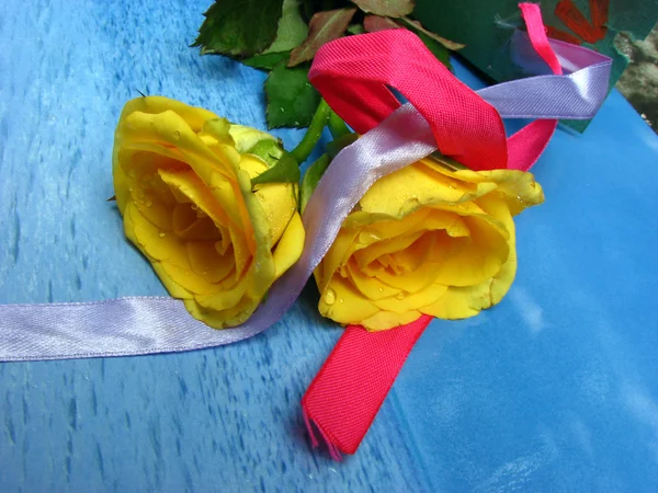 Rosas presentes — Fotografia de Stock