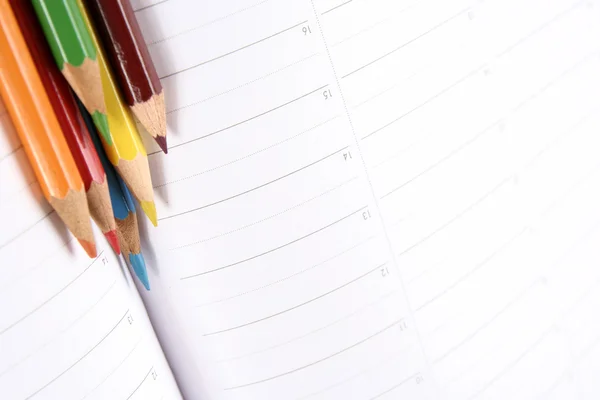 Barva tužka a agenda — Stock fotografie