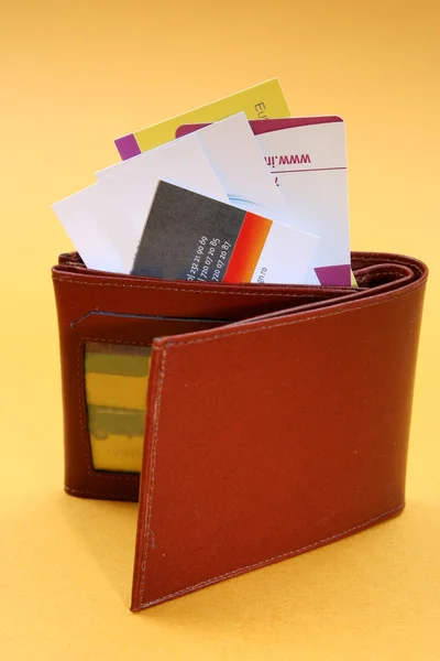 Kahverengi deri cüzdan — Stok fotoğraf