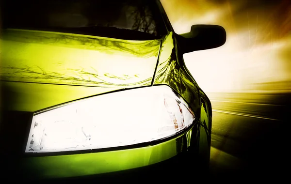 Groene sport auto - voorzijde — Stockfoto