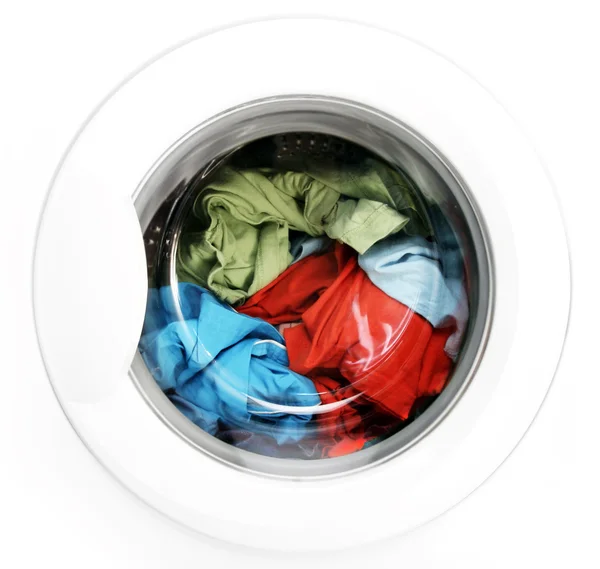 在洗衣机中的衣服 — 图库照片