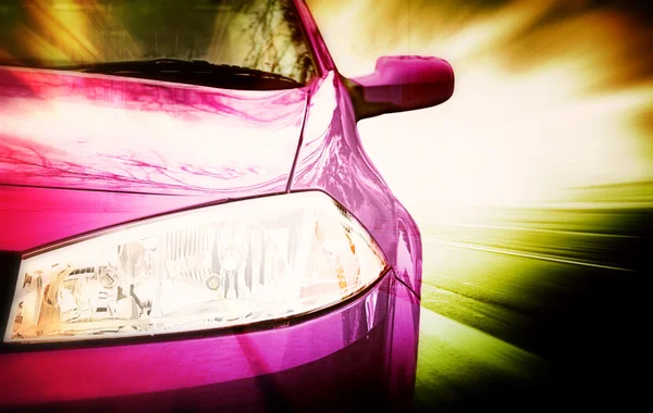 Ροζ σπορ αυτοκίνητο - μπροστινή πλευρά — Φωτογραφία Αρχείου