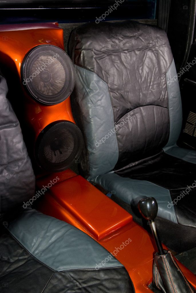 aangepaste vrachtwagen interieur — Stockfoto © vesivus #2828245 aangepaste vrachtwagen interieur — Stockfoto © vesivus #2828245