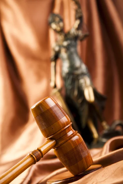 Starodawny statua sprawiedliwości, prawa — Zdjęcie stockowe