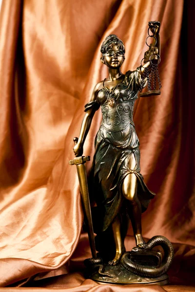 正义女神的雕像 — 图库照片