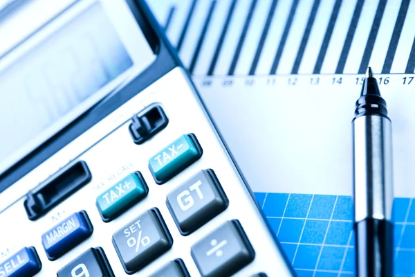 Calculadora e diagrama, série Finanças — Fotografia de Stock