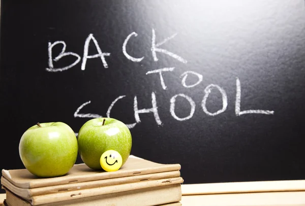Tillbaka till skolan, inskription på blackboard — Stockfoto