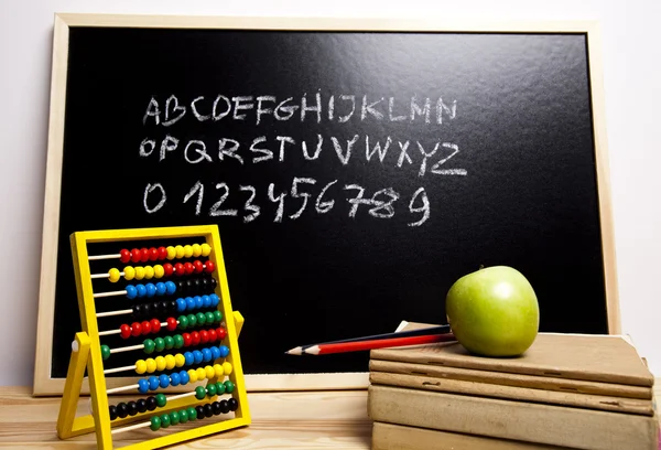 Alfabe ve yazı tahtası — Stok fotoğraf