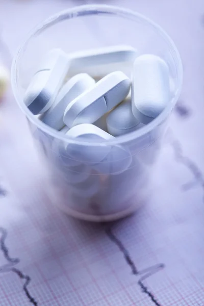 Medicamentos, medicamentos, tabletas, pastillas —  Fotos de Stock