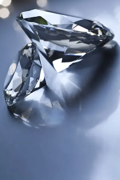光沢のあるダイヤモンド — ストック写真