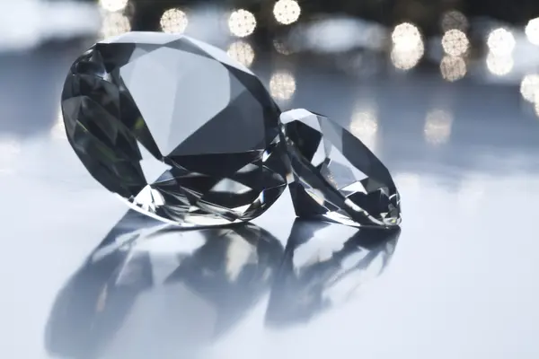Diamante - uma pedra dura — Fotografia de Stock