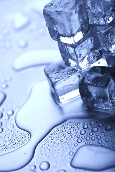 Фон з кубиками льоду — стокове фото