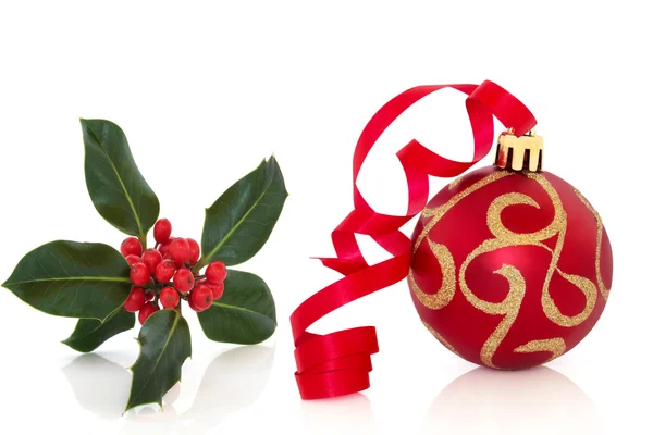 Christmas Bauble and Holly — Stock Photo, Image