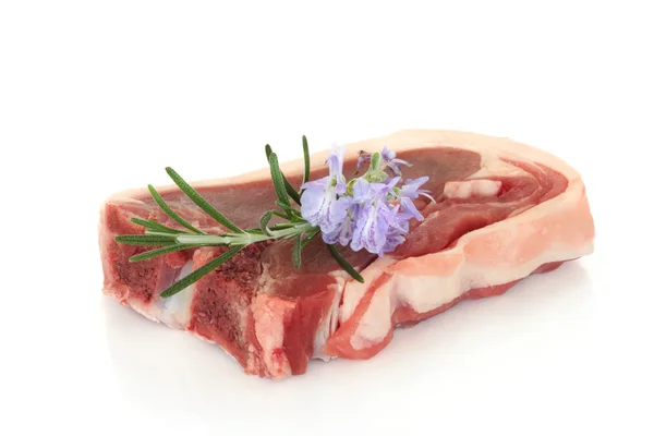 Lamb chop z ziela rozmarynu — Zdjęcie stockowe