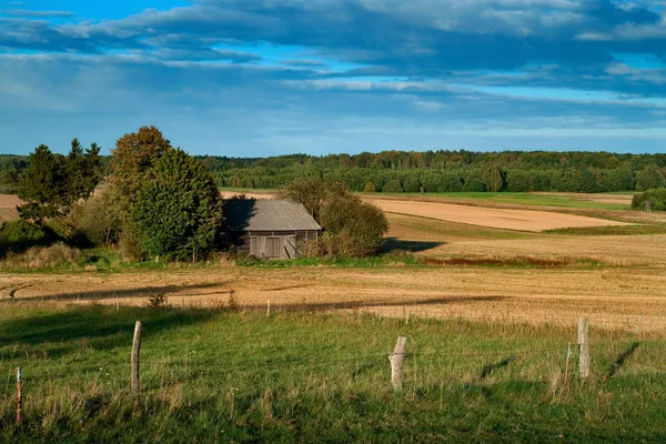 Krajobraz lato w Polsce obszarów wiejskich — Zdjęcie stockowe