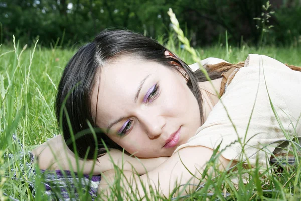 Young female in the park — Stock Photo, Image