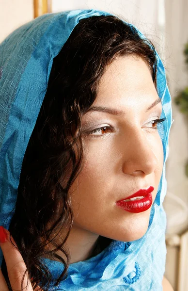 Mujer con bufanda —  Fotos de Stock