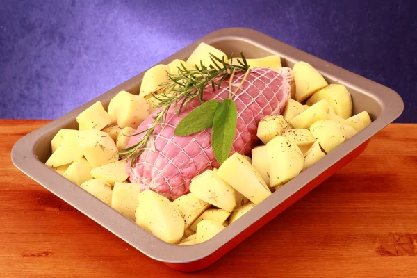 Pečené s bramborami — Stock fotografie