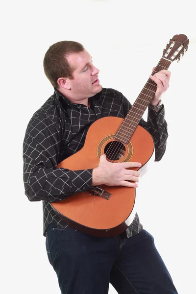 Man met klassieke gitaar — Stockfoto