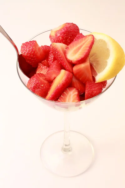 Eine Tasse Erdbeere — Stockfoto