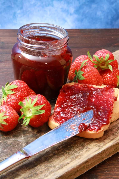 Strawberries jam — Stock Photo, Image