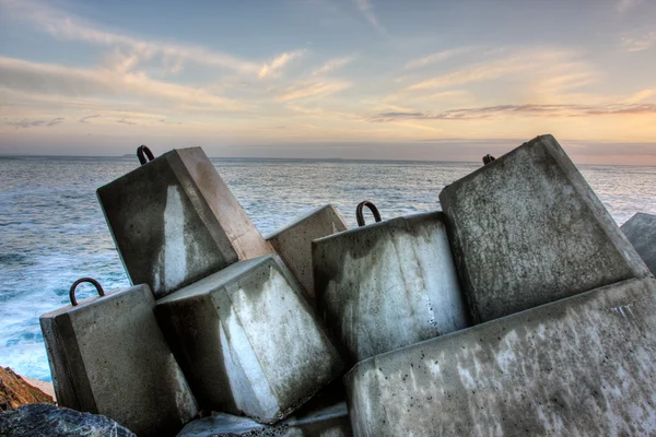 Rompeolas, pared del océano —  Fotos de Stock