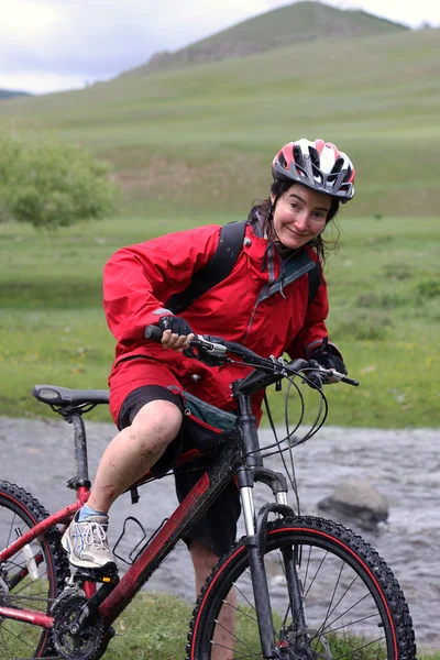 Aventura en bicicleta de montaña —  Fotos de Stock