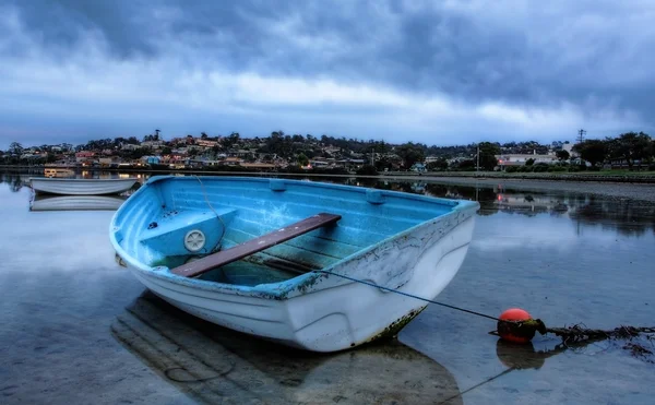 Gelgit tekne — Stok fotoğraf