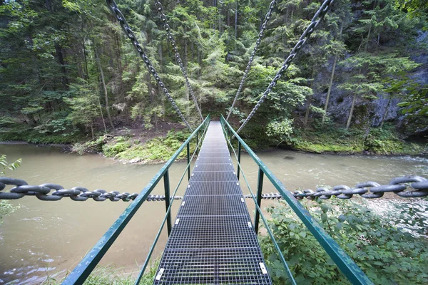 Hornad 川に架かる橋します。 — ストック写真