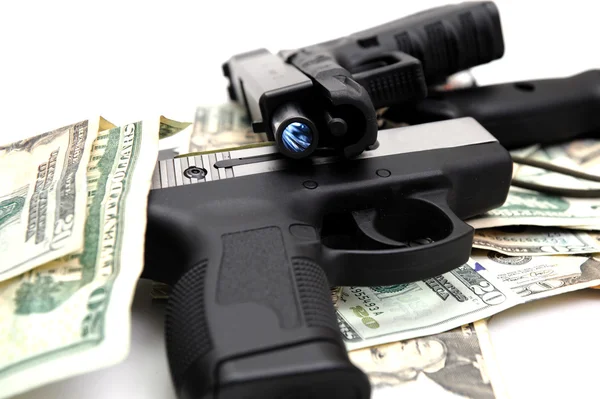 권총과 현금 — 스톡 사진